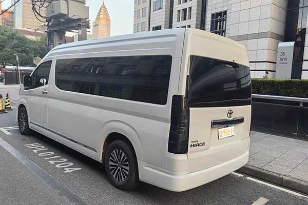 豪华丰田海狮租赁